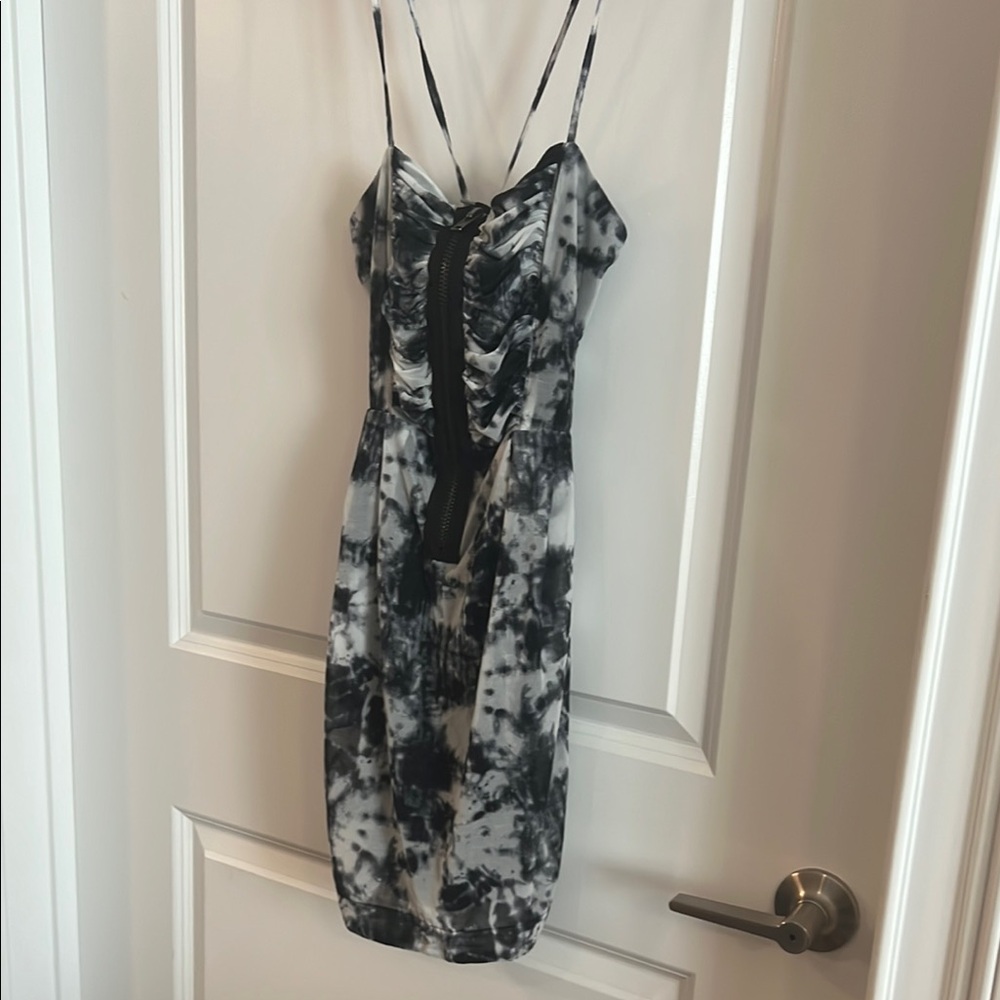 Stylish Black and White Tie-Dye Dress